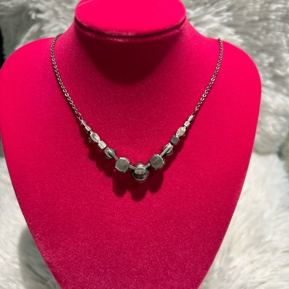 Beautiful Sorrelli Delicate Round Tennis Necklace - Picture 6 of 8